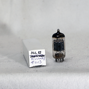 Mullard ECC 82