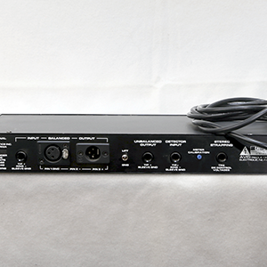 DBX 160XT Detail Back