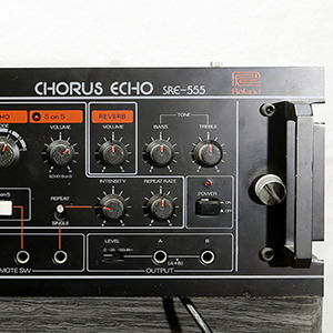 Roland SRE 555 Detail Right